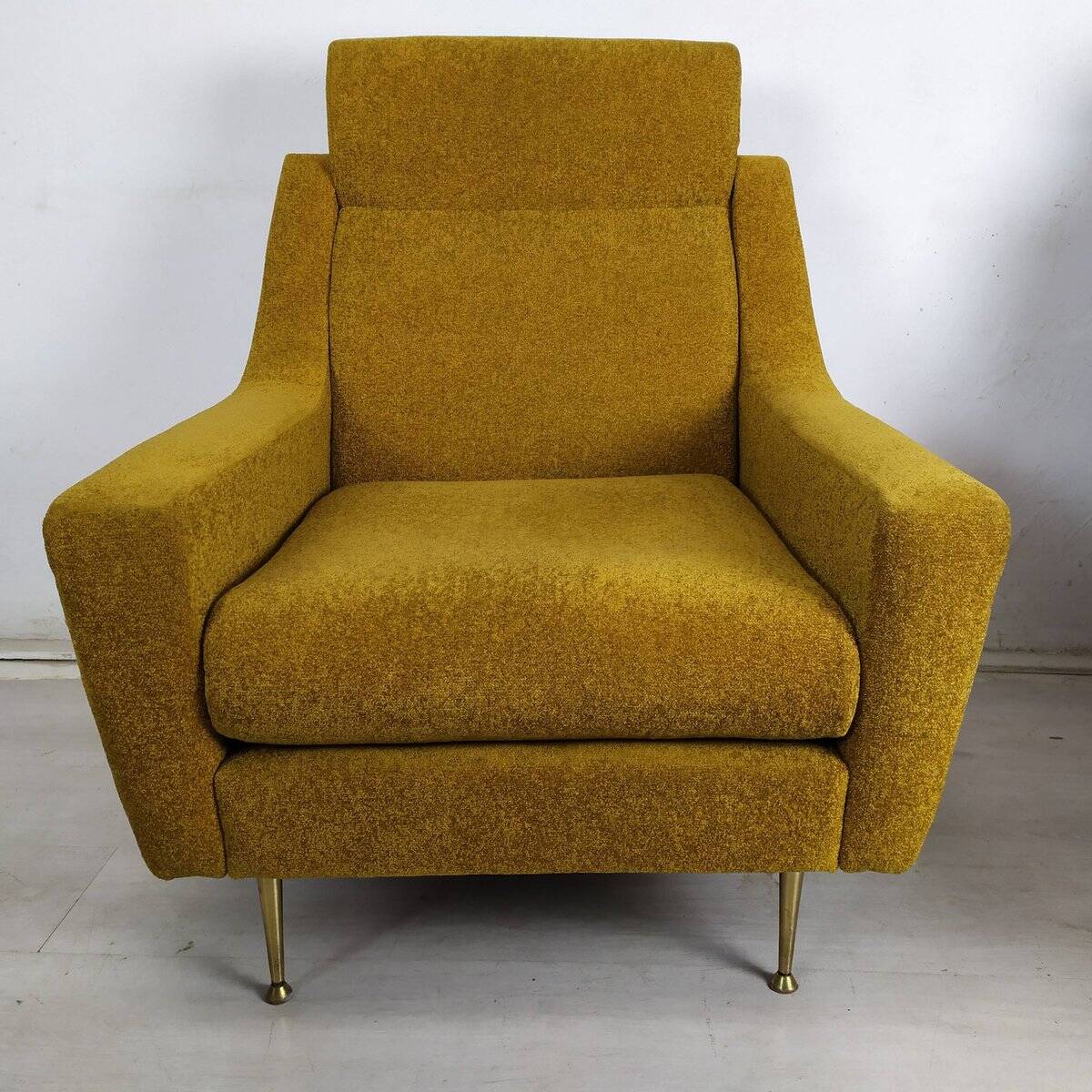 Fauteuils en velours moutarde, 1960