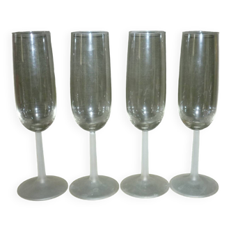 Large champagne flutes