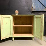 Skated green country buffet