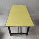 Table vintage bois et formica jaune