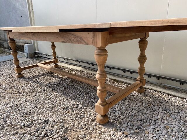 Extendable stripped farmhouse table 300 cm
