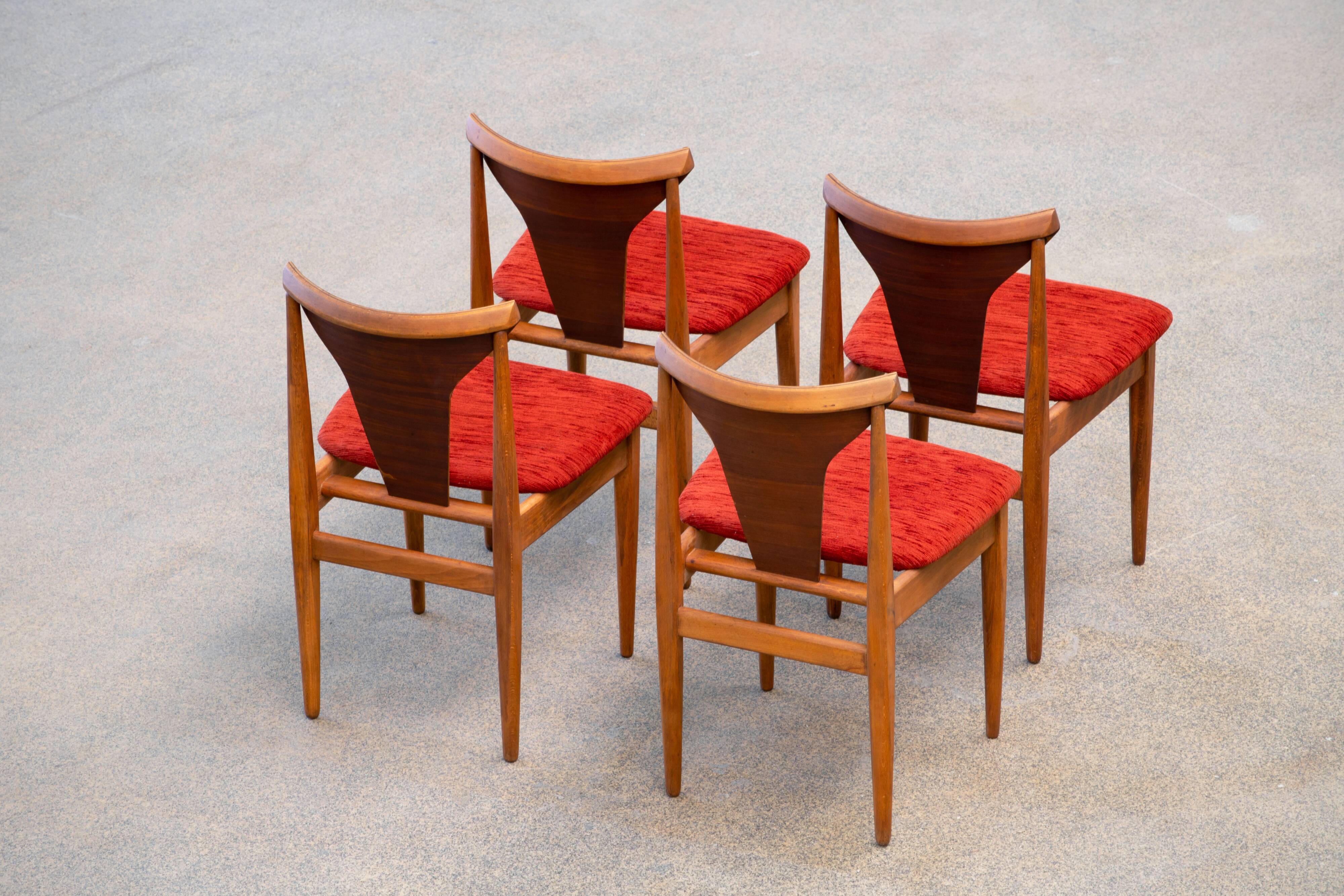 Série de 4 chaises scandinaves vintage 1960