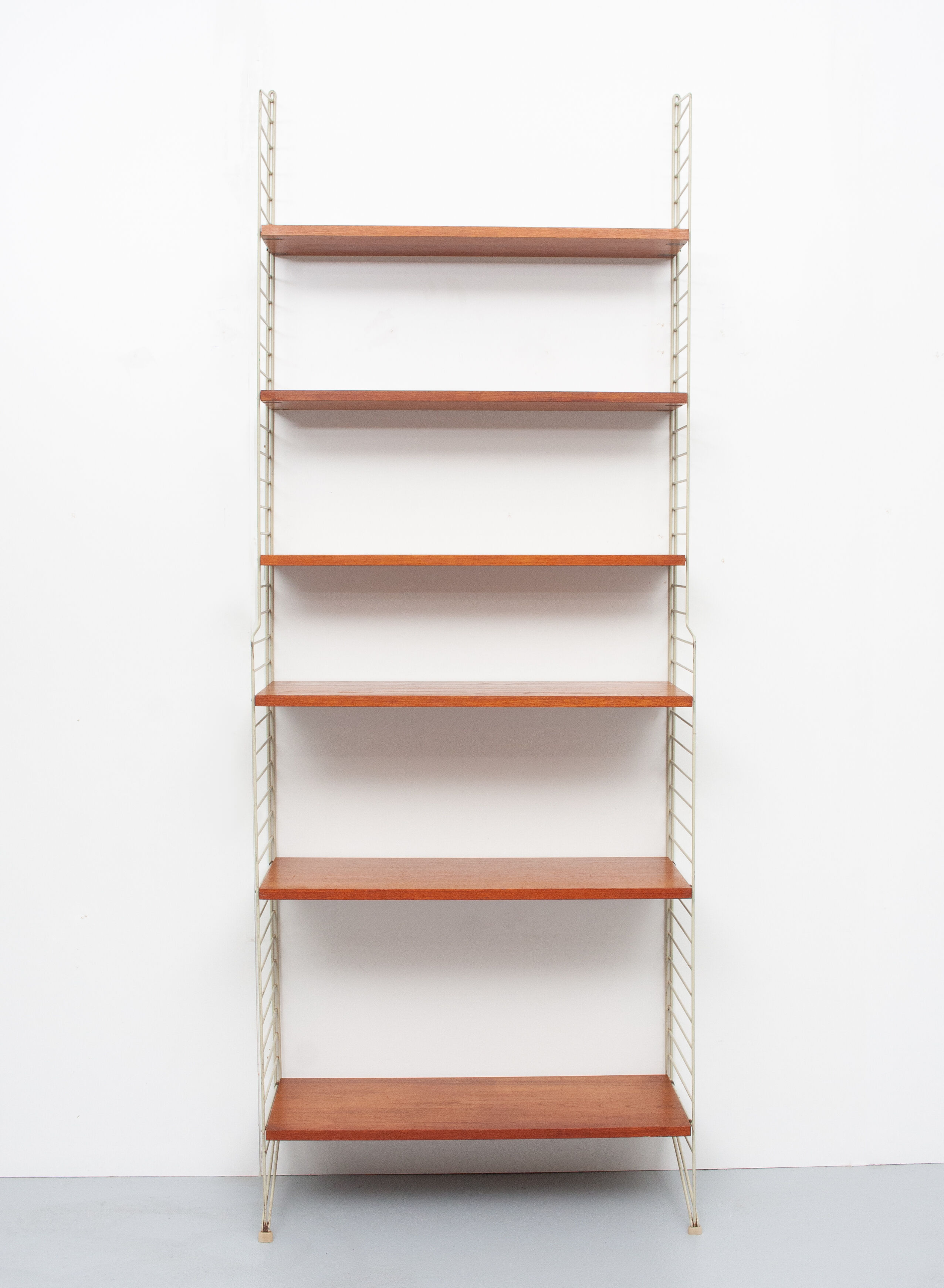 Nisse Stinning High Teak Wall Rack Rack