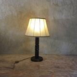 Lampe en bois tourné