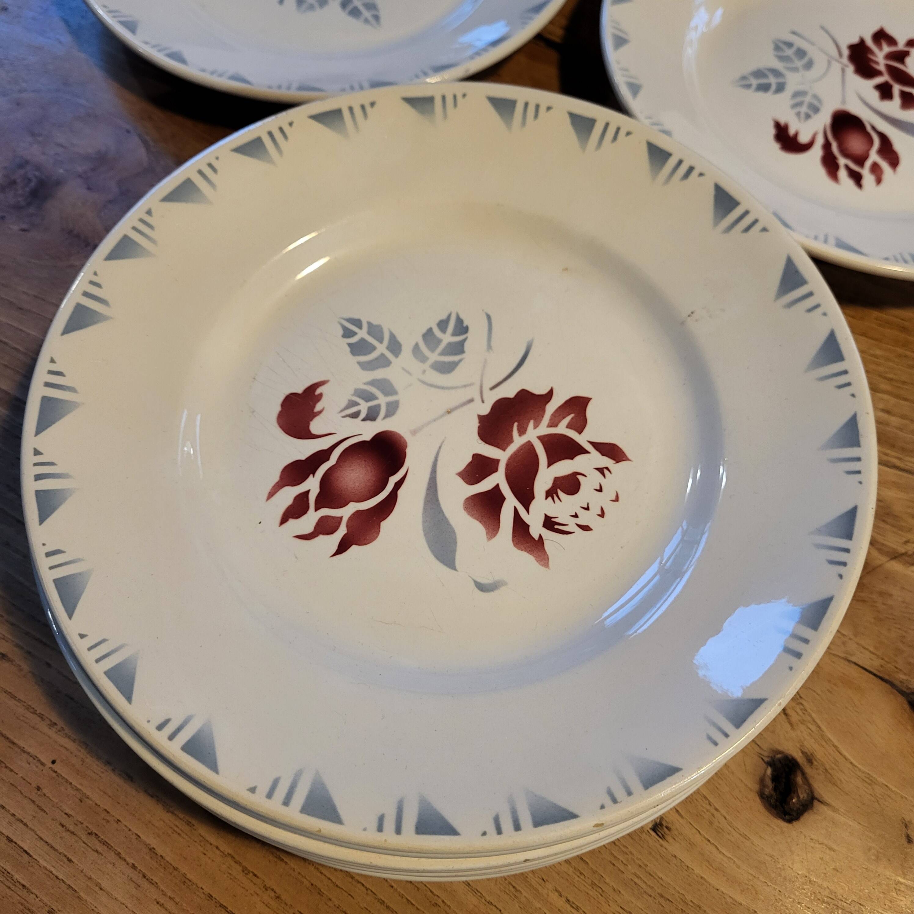 Lot of 11 flat plates Rose Rouge Niderviller