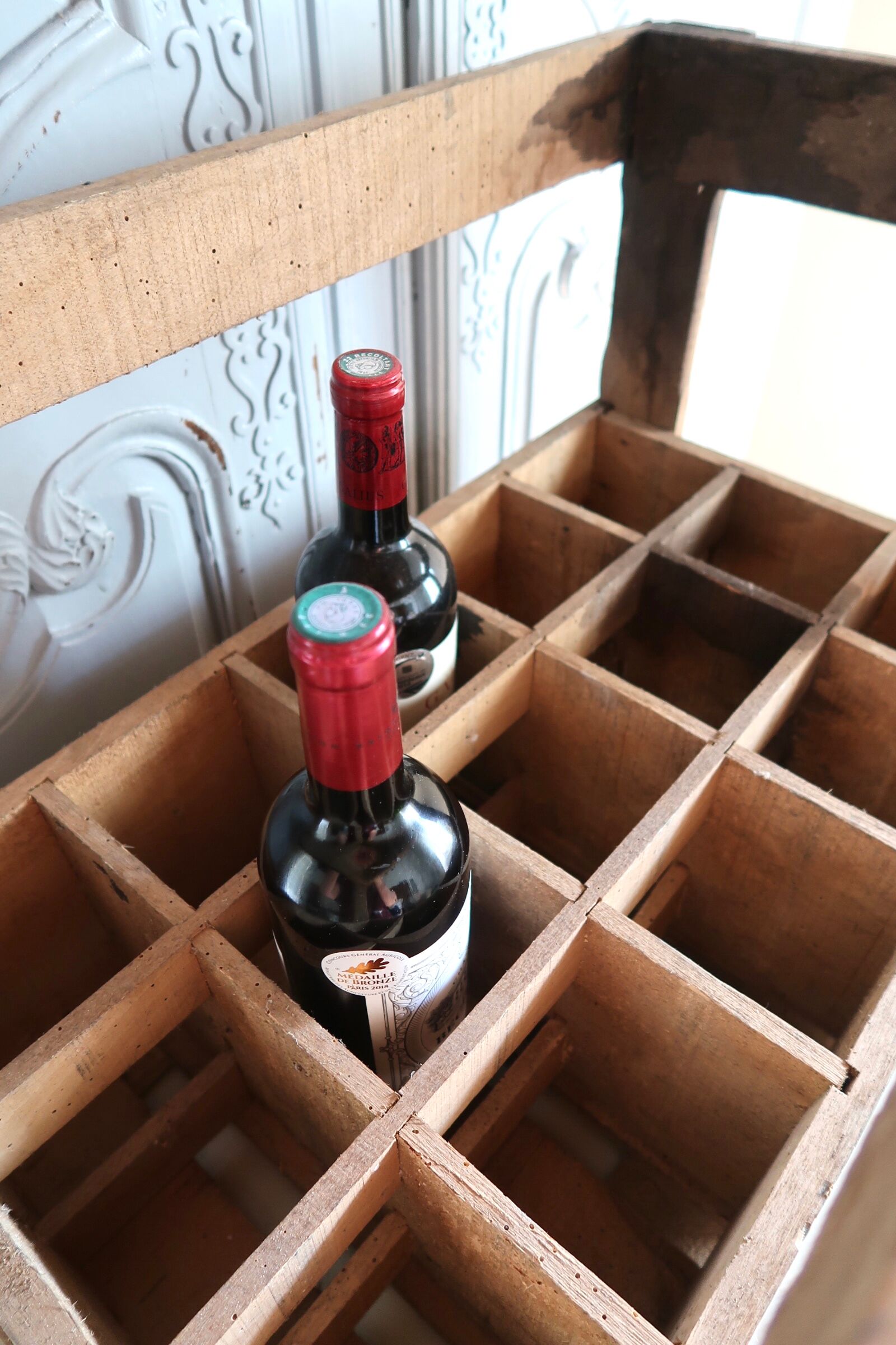 Wooden bottle locker box