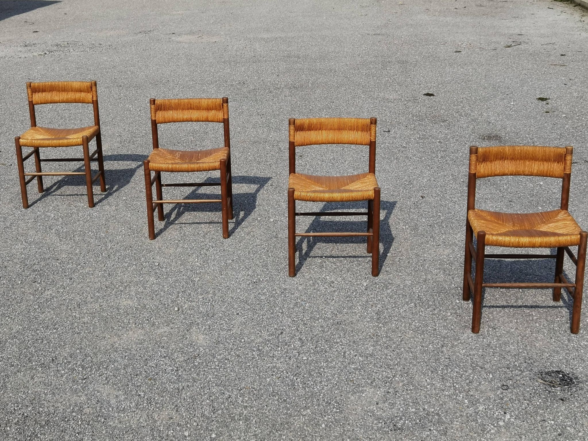 Set de 4 chaises modèle Dordogne de chez Sentou