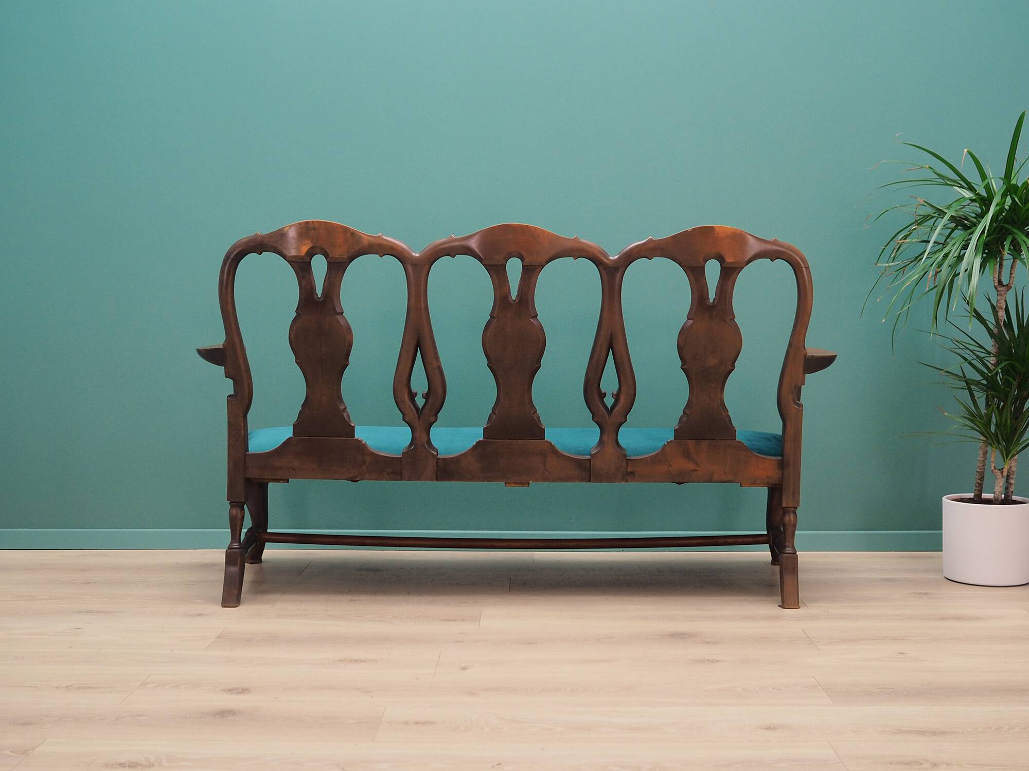 Living room set, style: Chippendale, 1970s, production: Denmark