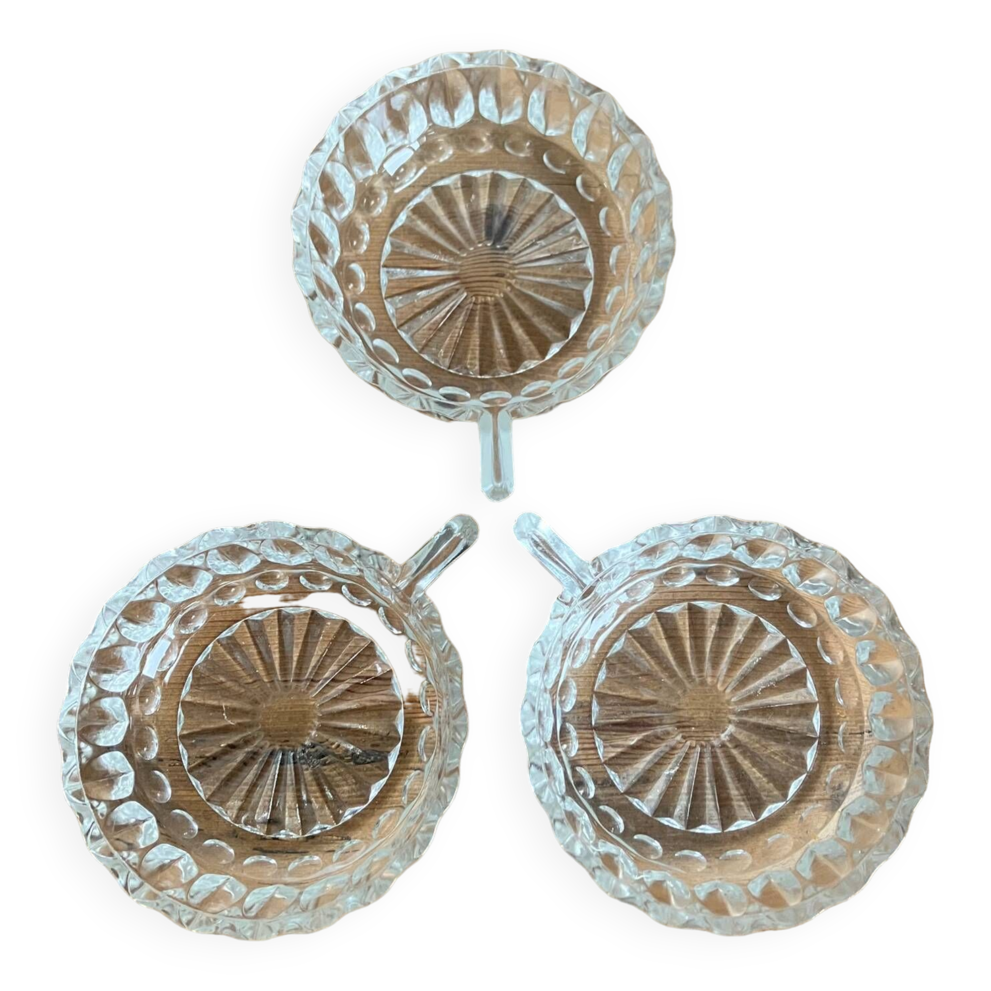 3 chiseled glass cups