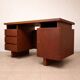 Bureau de centre a caissons, scandinave en teck, vers 1960-1970