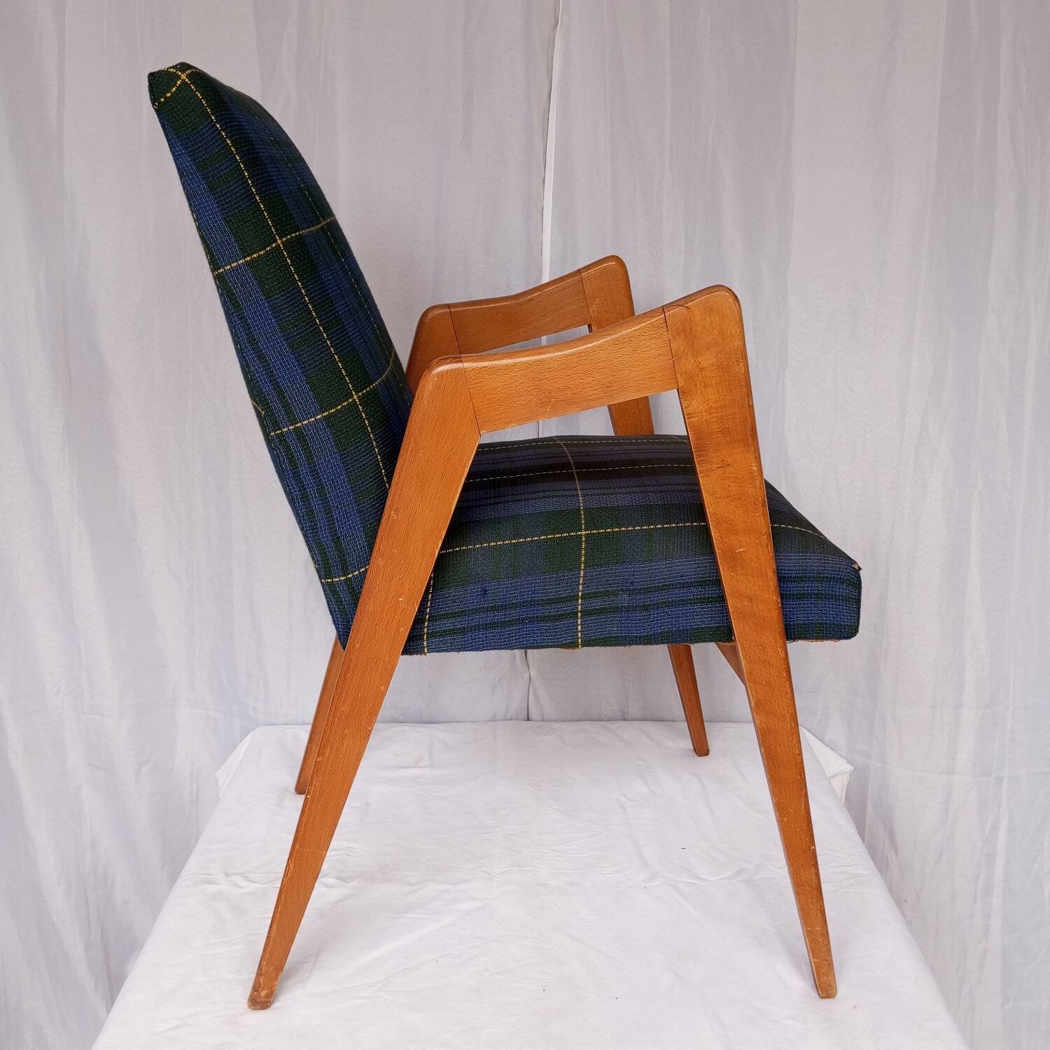 Fauteuil vintage en bois et tissu