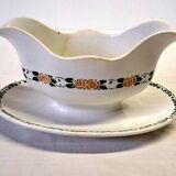 Very pretty gravy boat from Villeroy & Boch in good condition