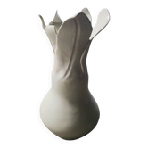 Vase sculpture anthropomorphe en céramique grise - Signé "Nolli", 1990