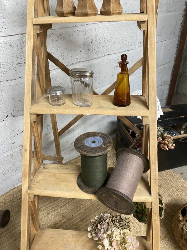 escabeau ancien en bois