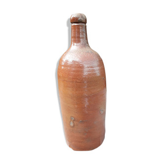 Ancienne bouteille en grés