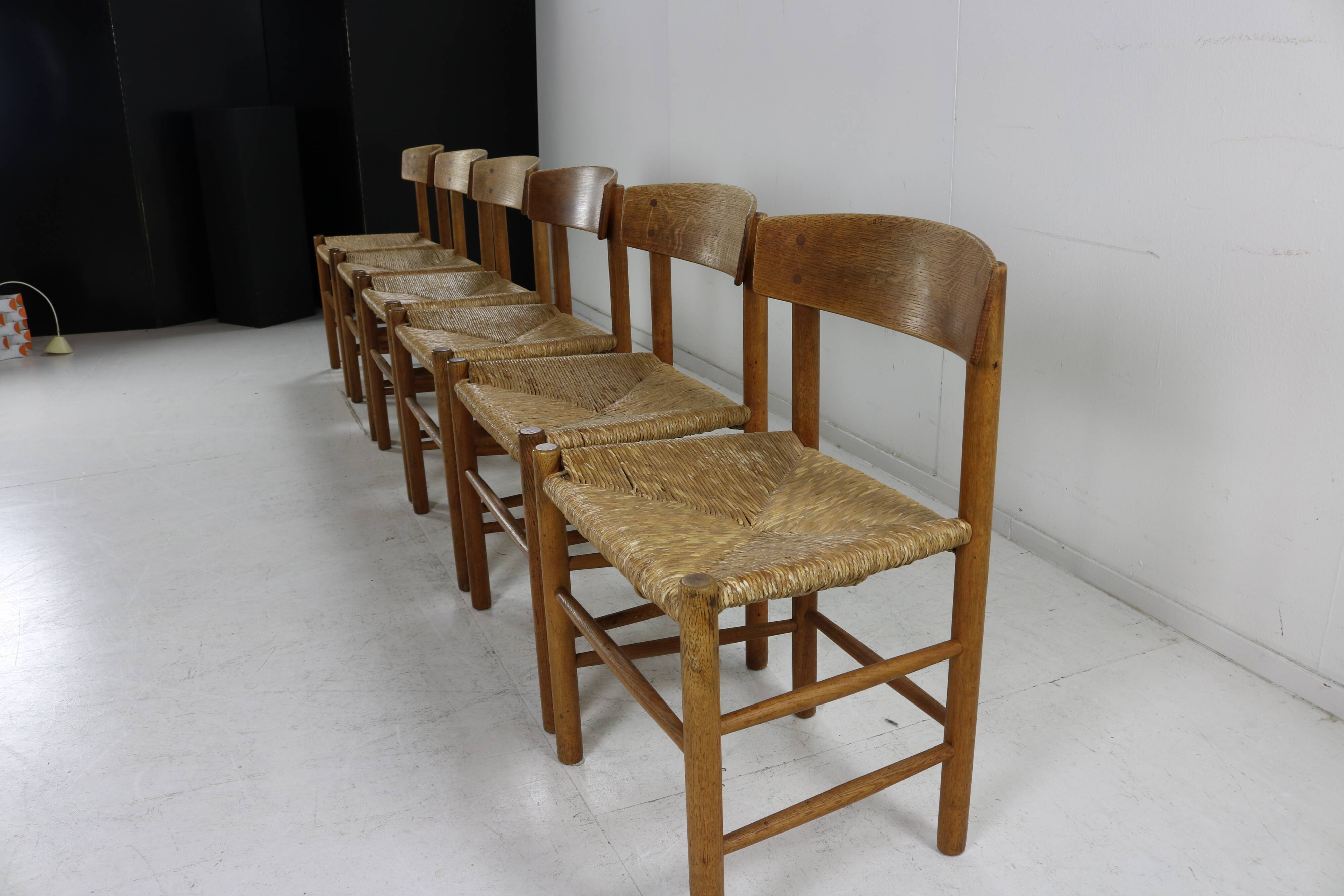 Set of six oakwood dining chairs by Borge Mogensen