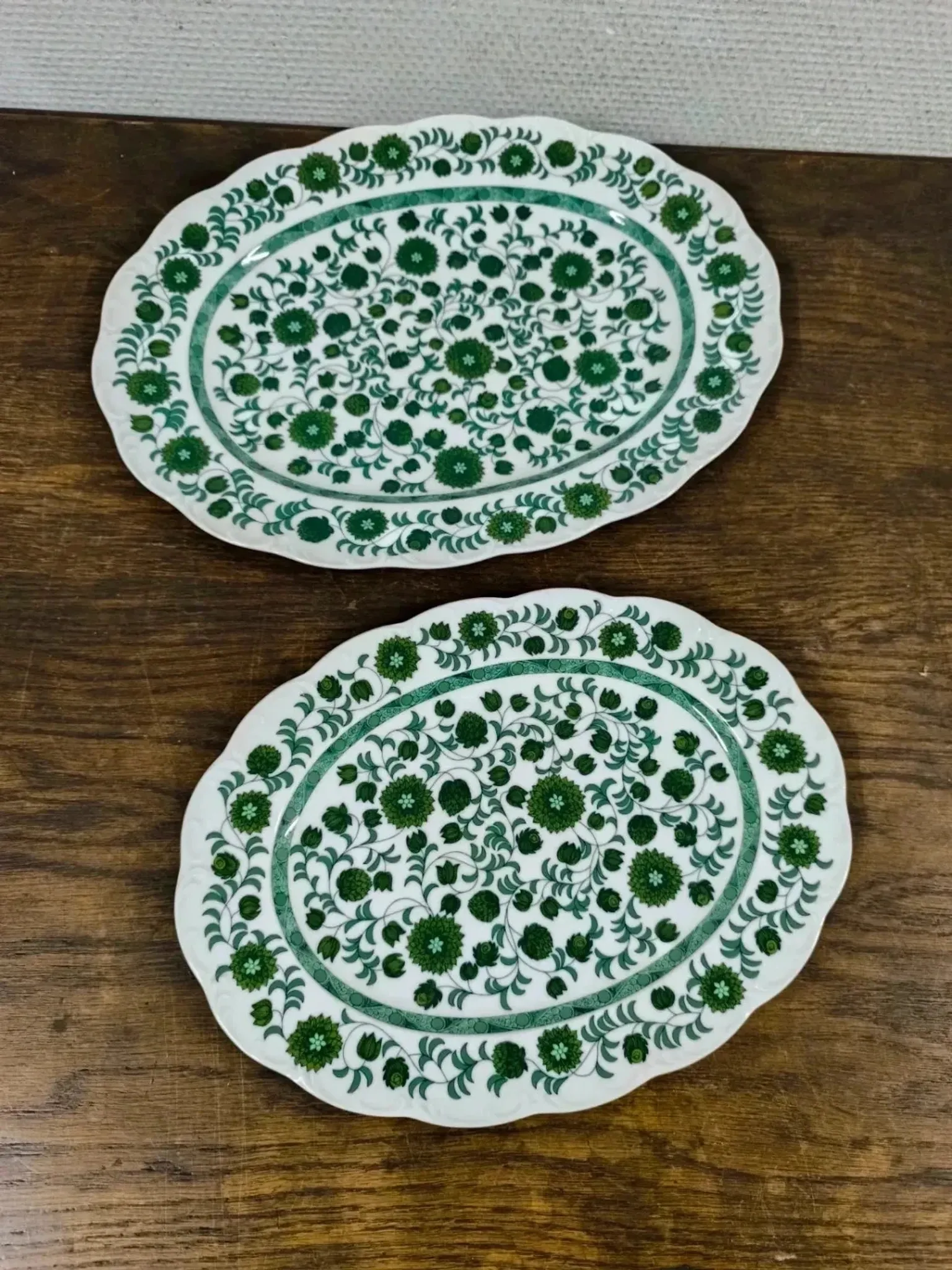 Set of 2 oval porcelain dishes Rosenthal Monbijou "Giscard" green
