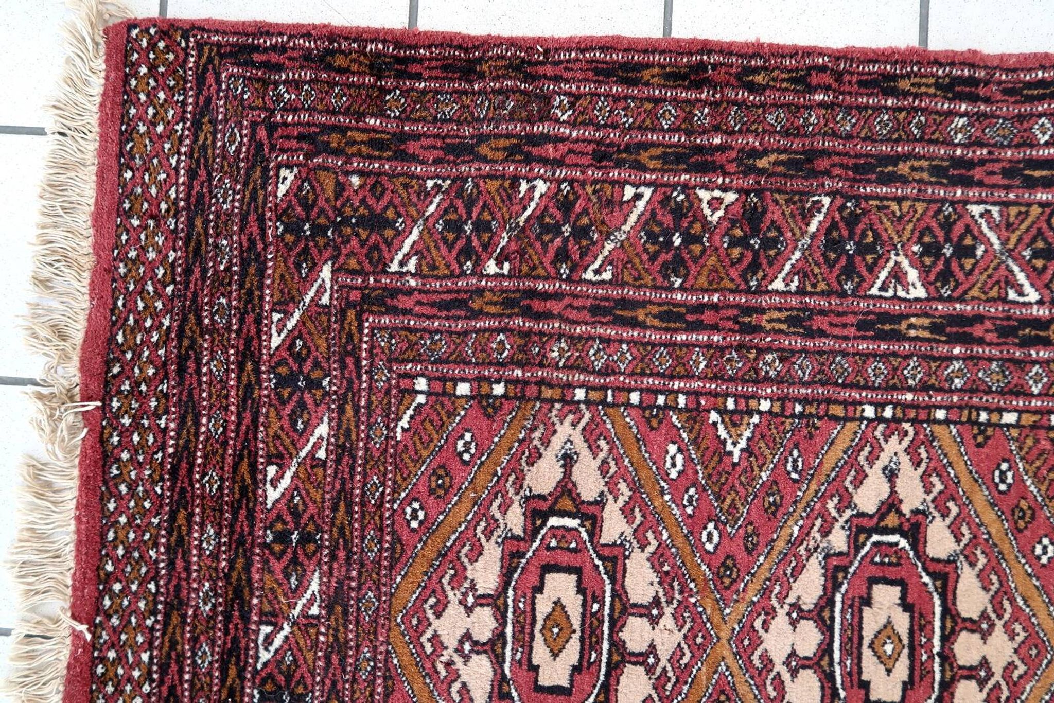 Tapis vintage afghan Ersari fait main en laine – 123 x 183 cm
