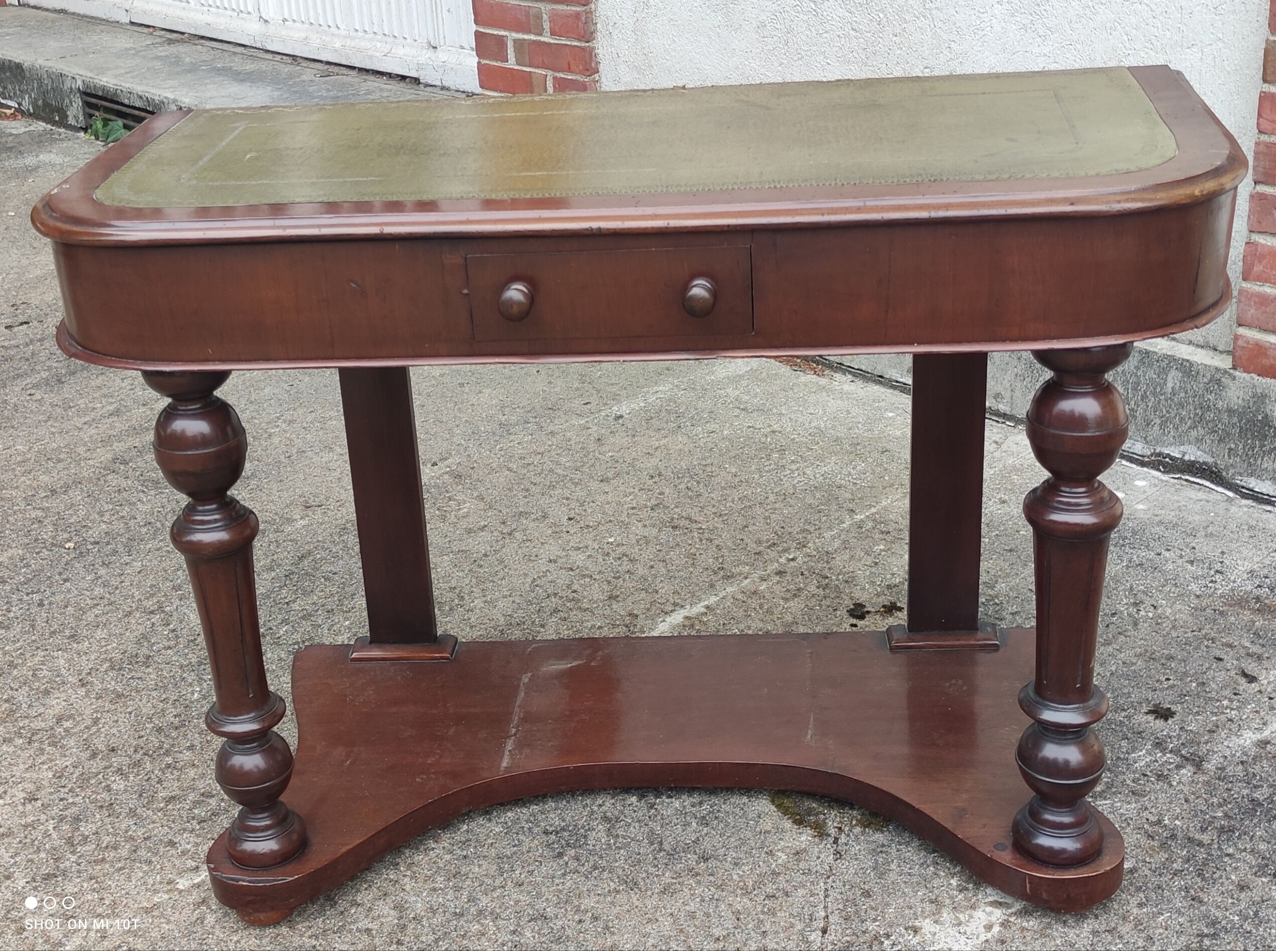 Console/desk/leather underwear/19th century