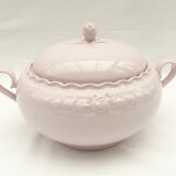 Porcelain tureen