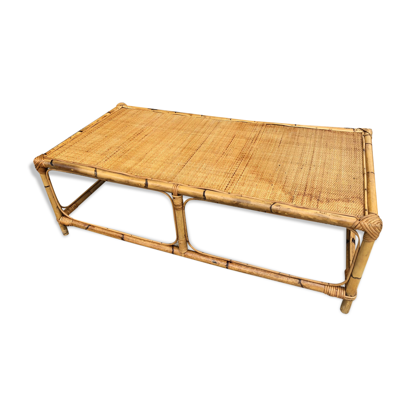 Table basse en rotin vintage