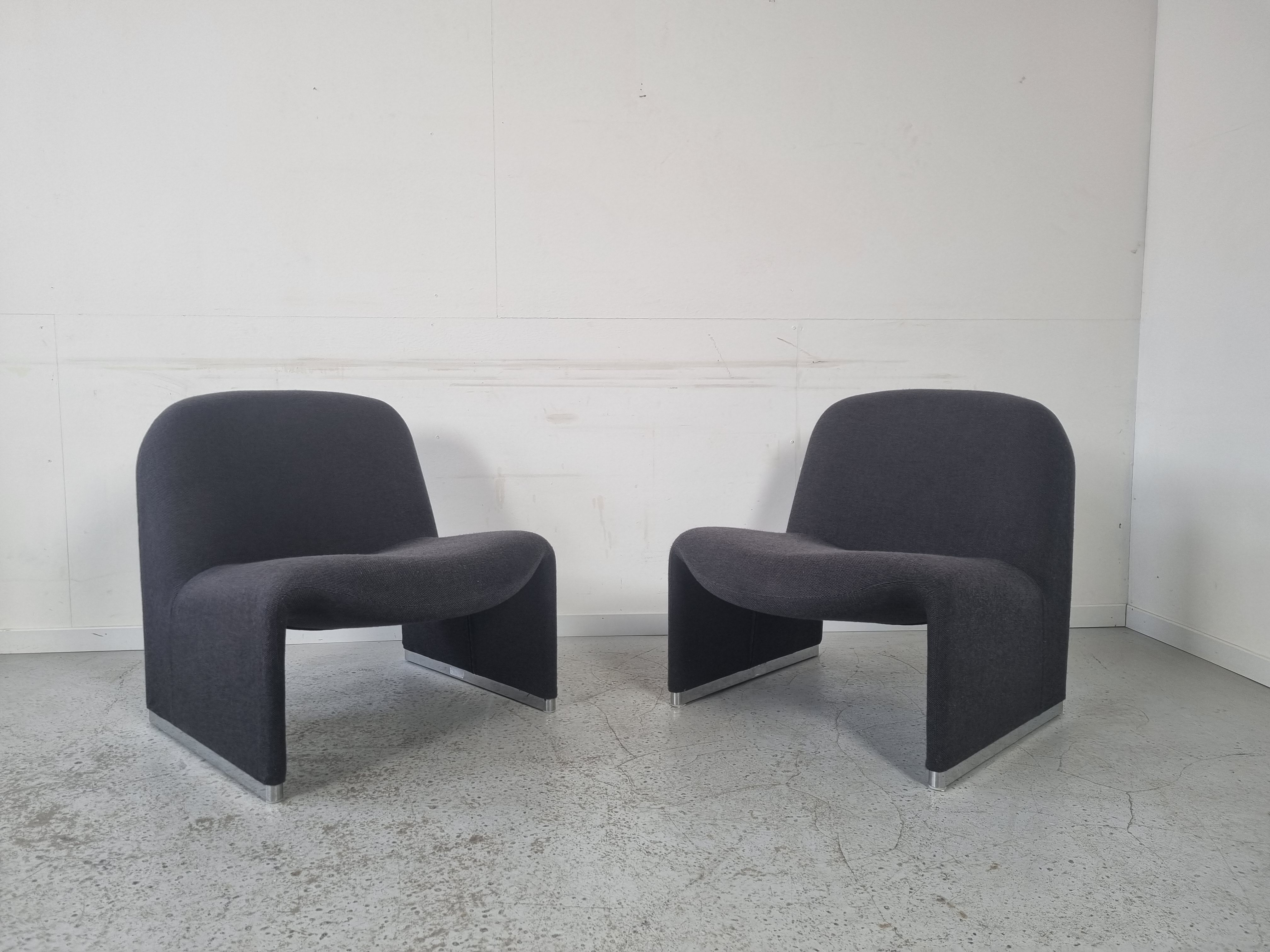 Pair of Alky armchairs by Giancarlo Piretti for Castelli