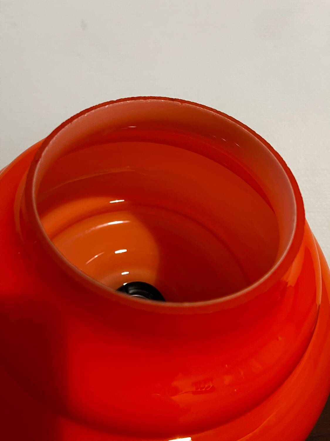 Suspension vintage orange verre opalin