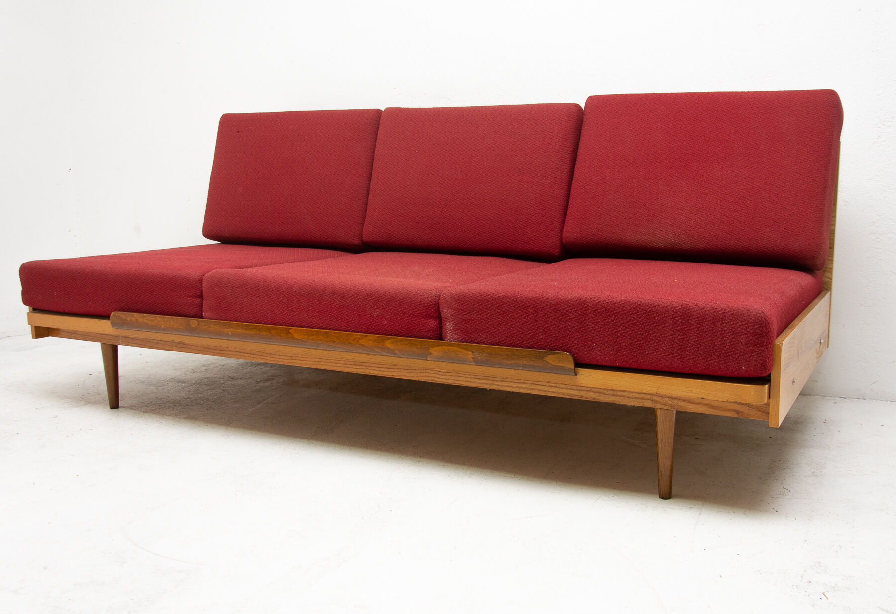 Daybed for UP Zavody, 1950 Czechoslovakia