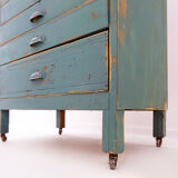 Industrial workshop furniture in pine with 12 drawers, circa 1940.