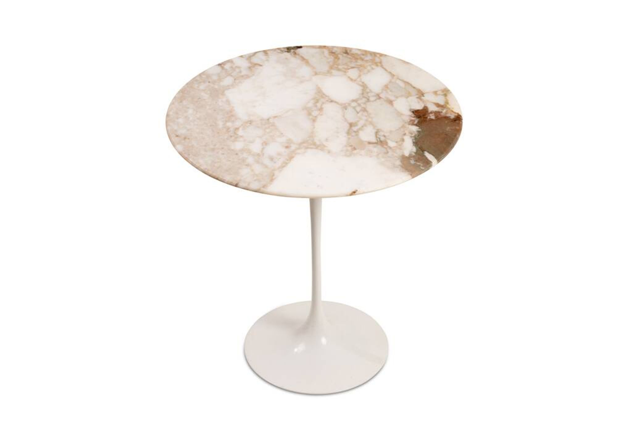 Round "Tulip" side table by Eero Saarinen for Knoll International, circa 1950.