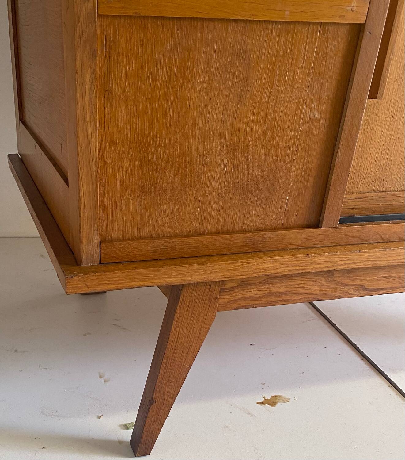 Armoire vintage pieds compas années 60