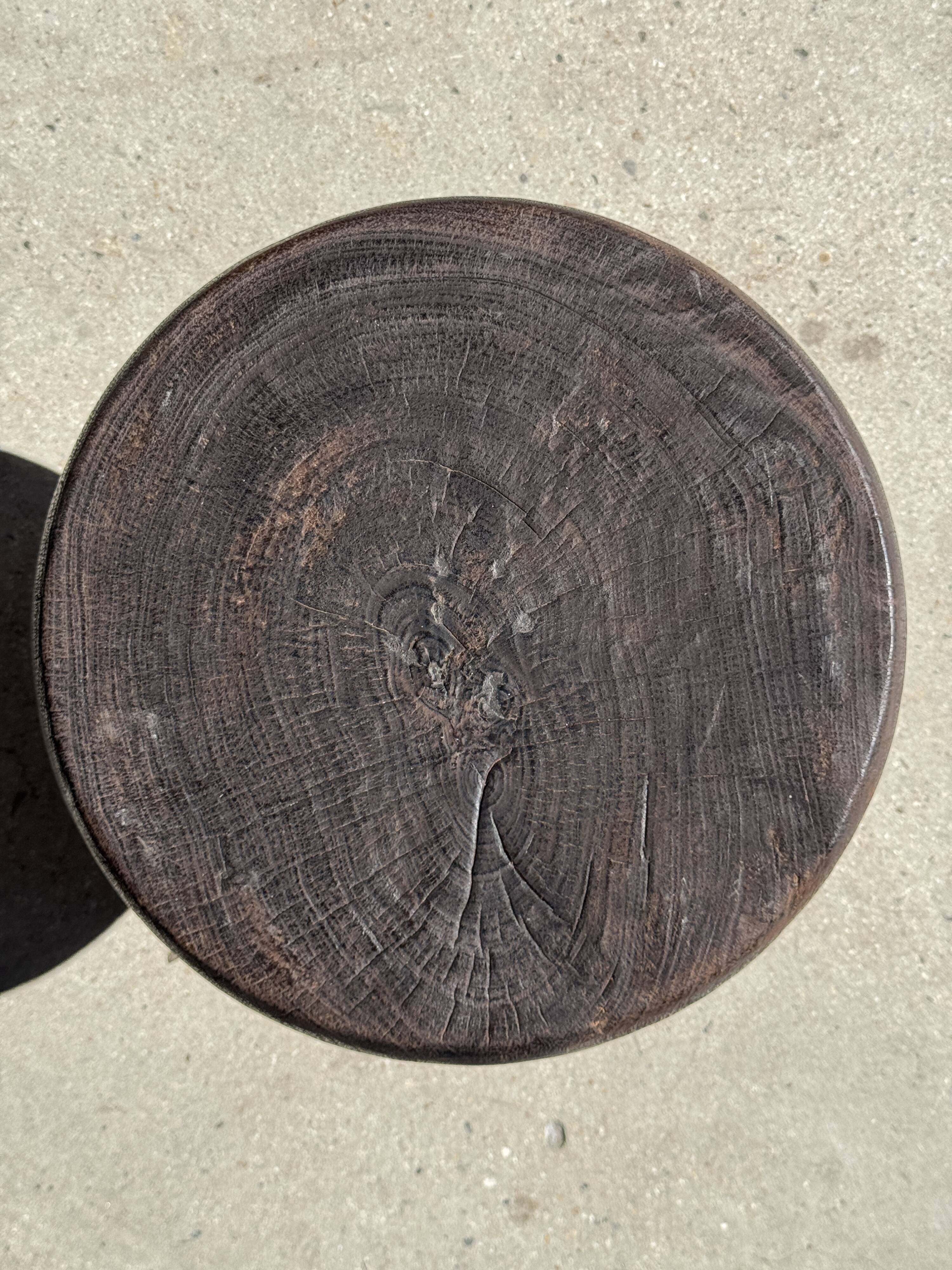 Pawn Brown - Stool, side table in the shape of a brown pawn.