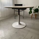 Tulip foot table