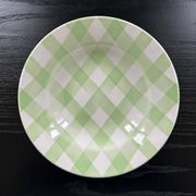 Assiette à carreaux vert pâle