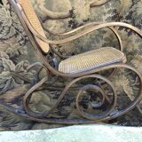Rocking chair vintage cannée
