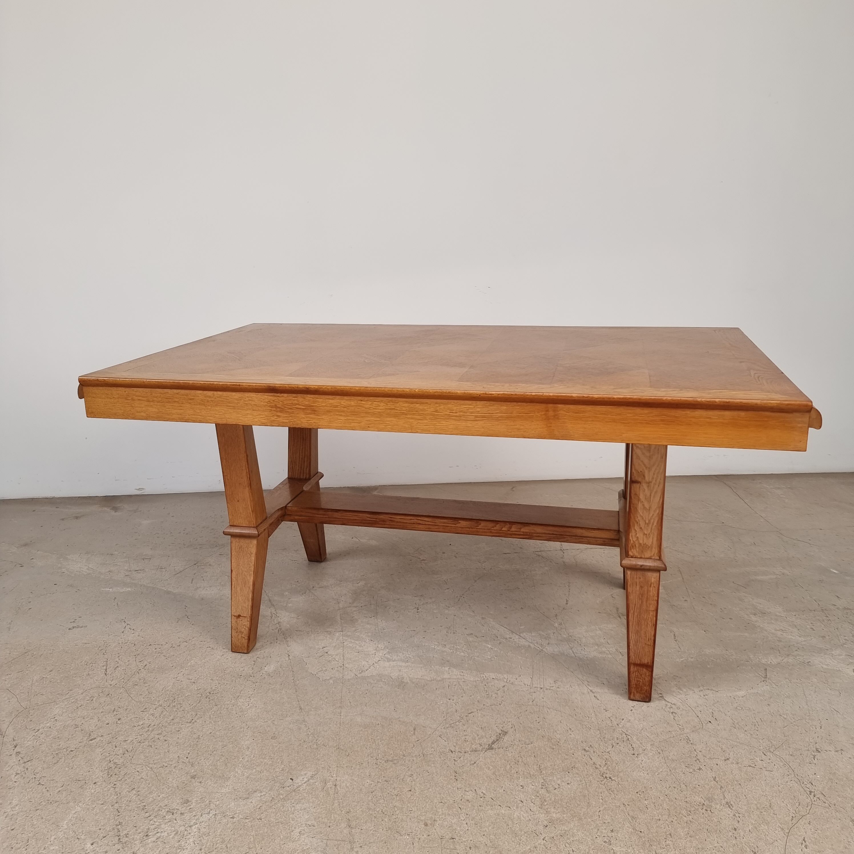 Oak dining table 20th