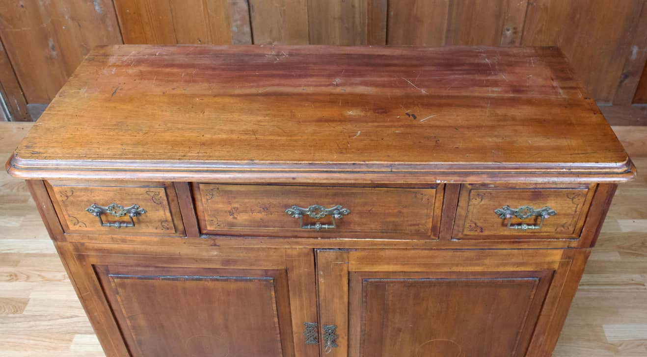English mahogany sideboard from the 19th century