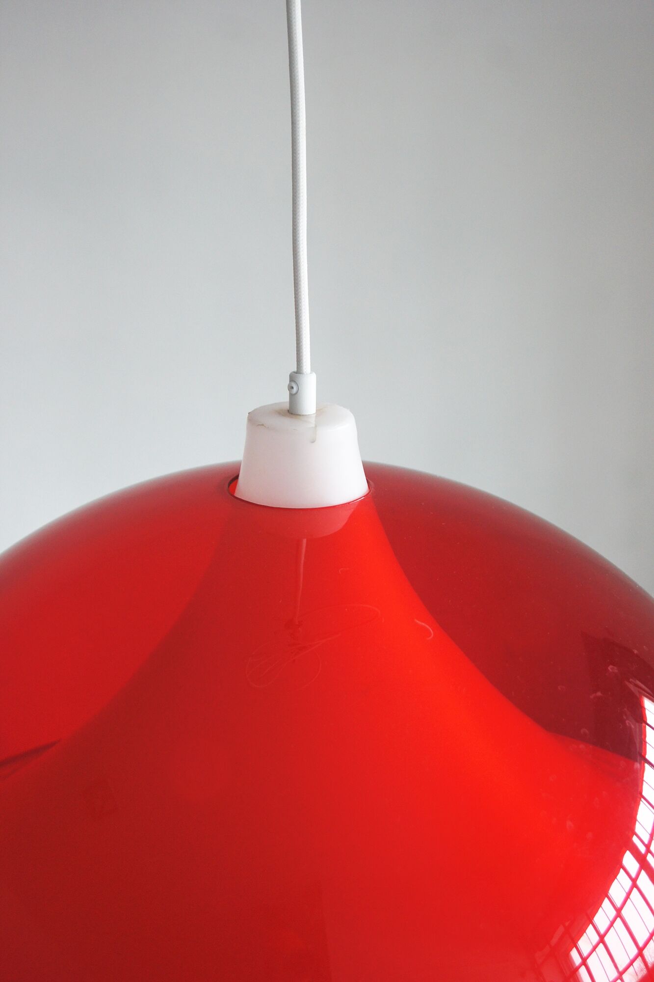 Acrylic Rise & Fall Pendant Lamp