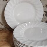 Neuf assiettes à mignardises en porcelaine fine Anglaises