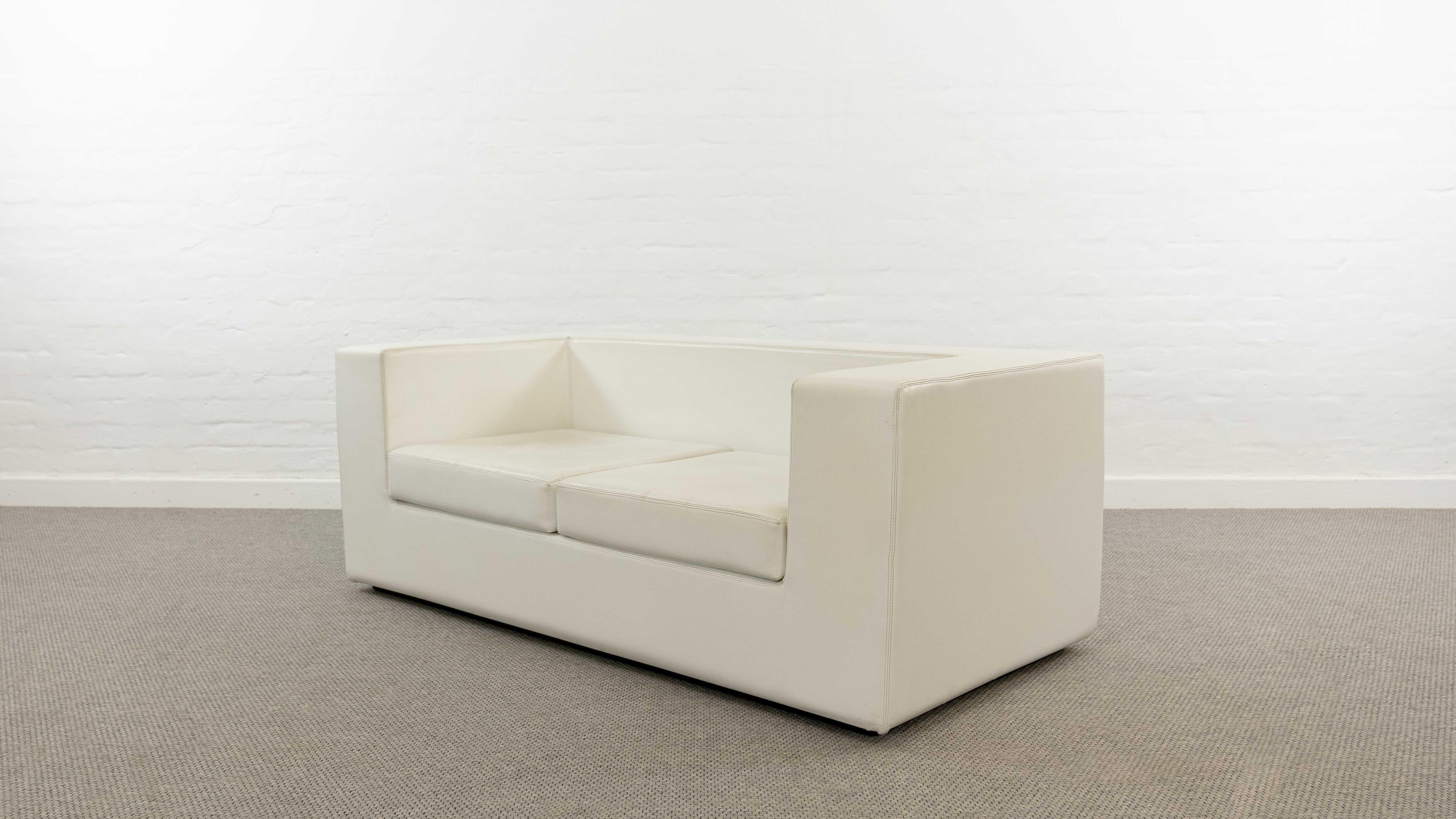 Throw Away sofa by Willie Landels for Zanotta 1965 in white vinyl