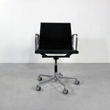EA117 office chair by Charles and Ray Eames for ICF, 1970