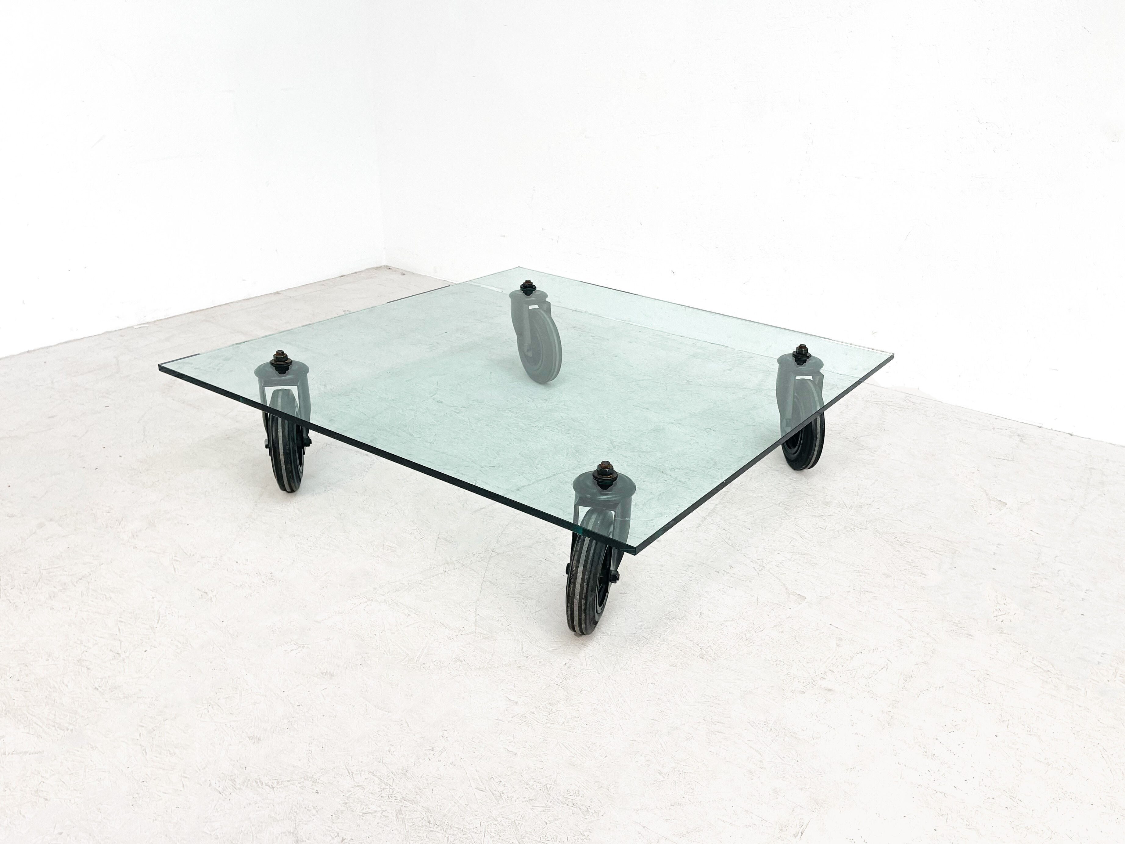 Tavolo coffee table by Gae Aulenti for Fontana Arte