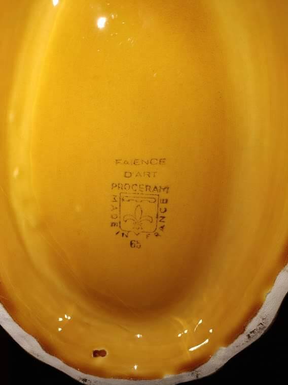 Covered vegetable dish Proceram Art Faience Provence ochre – 1970s Rare