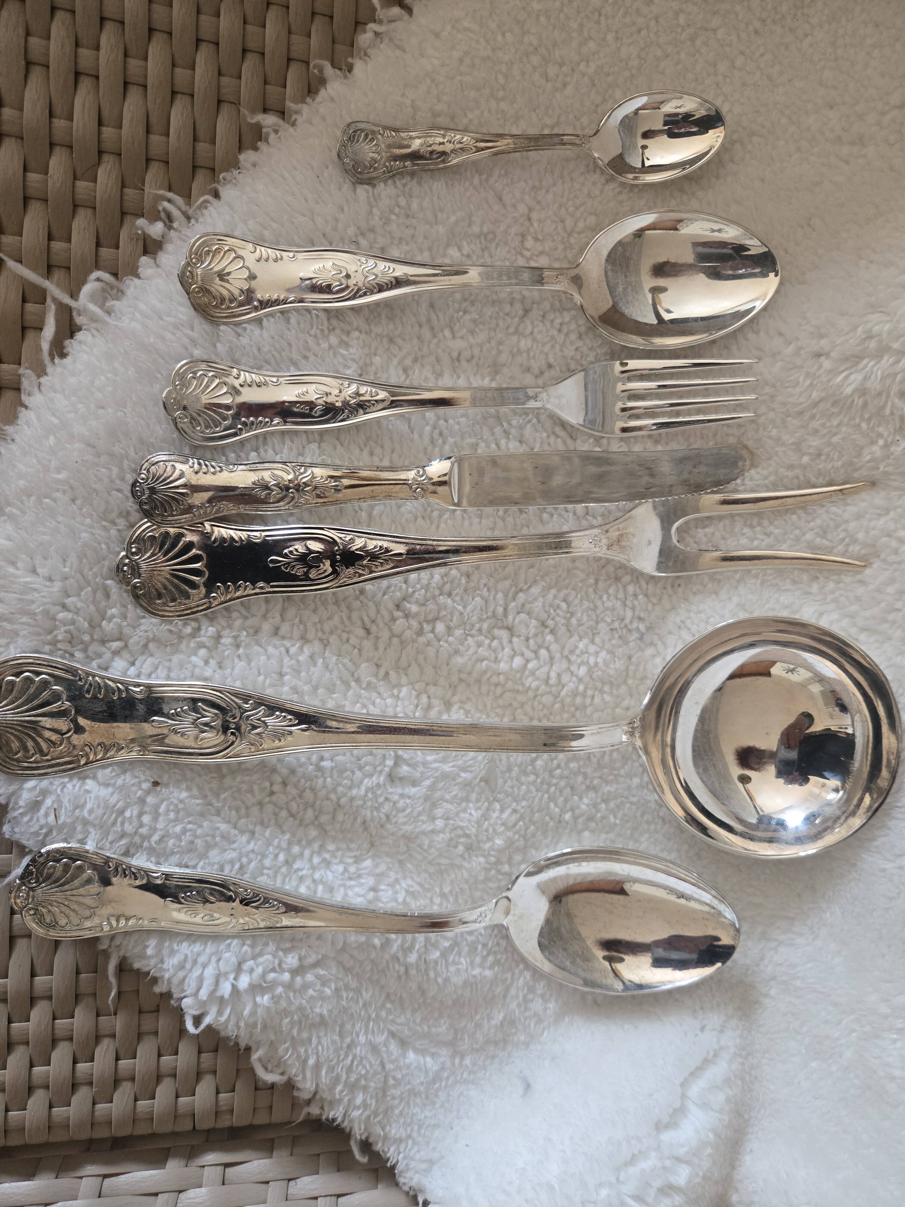 Ménagère métal argenté 51 pièces