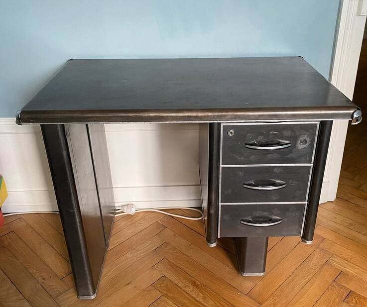 metal desk industrial style