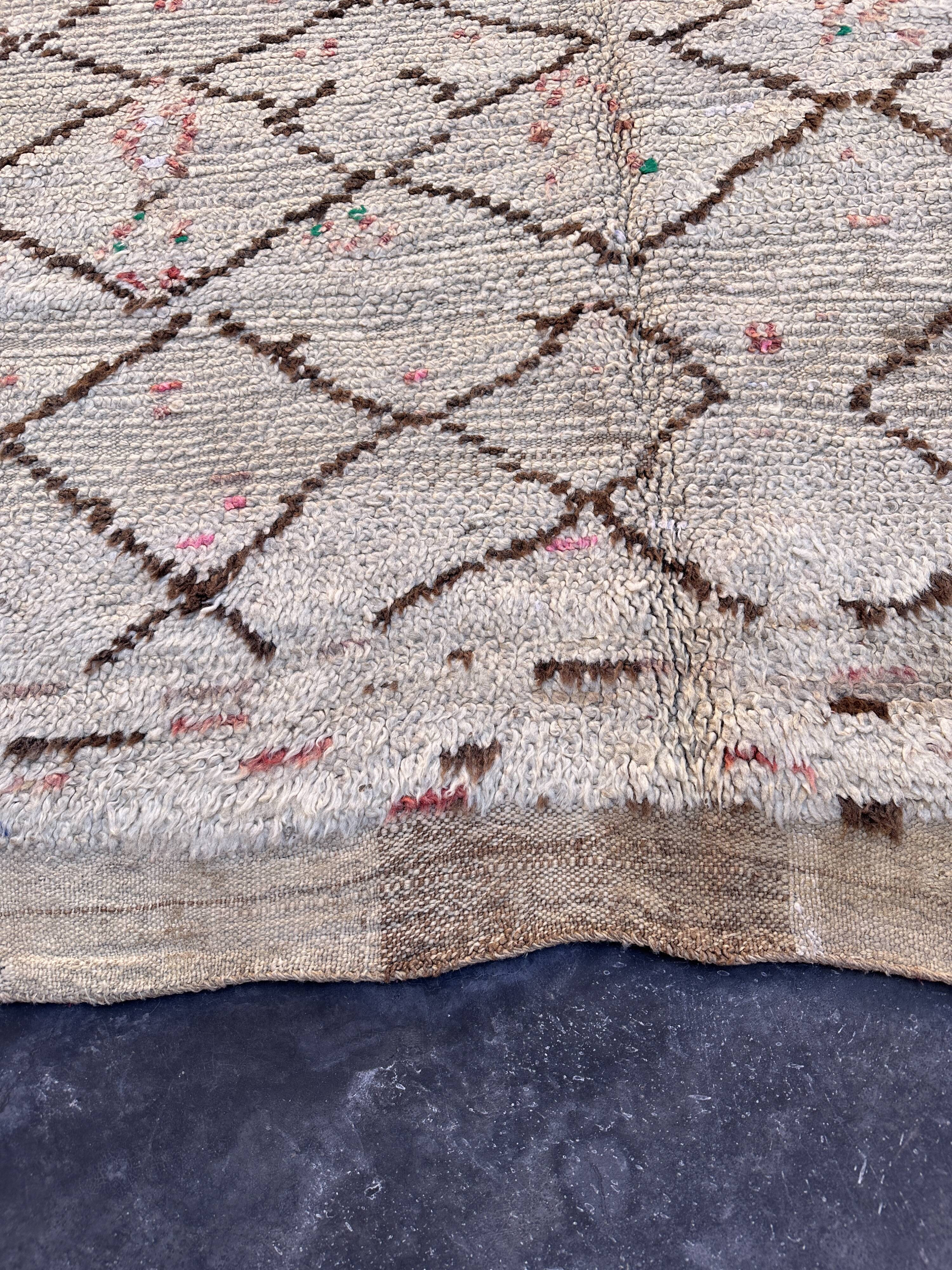 Moroccan carpet - 141 x 226 cm