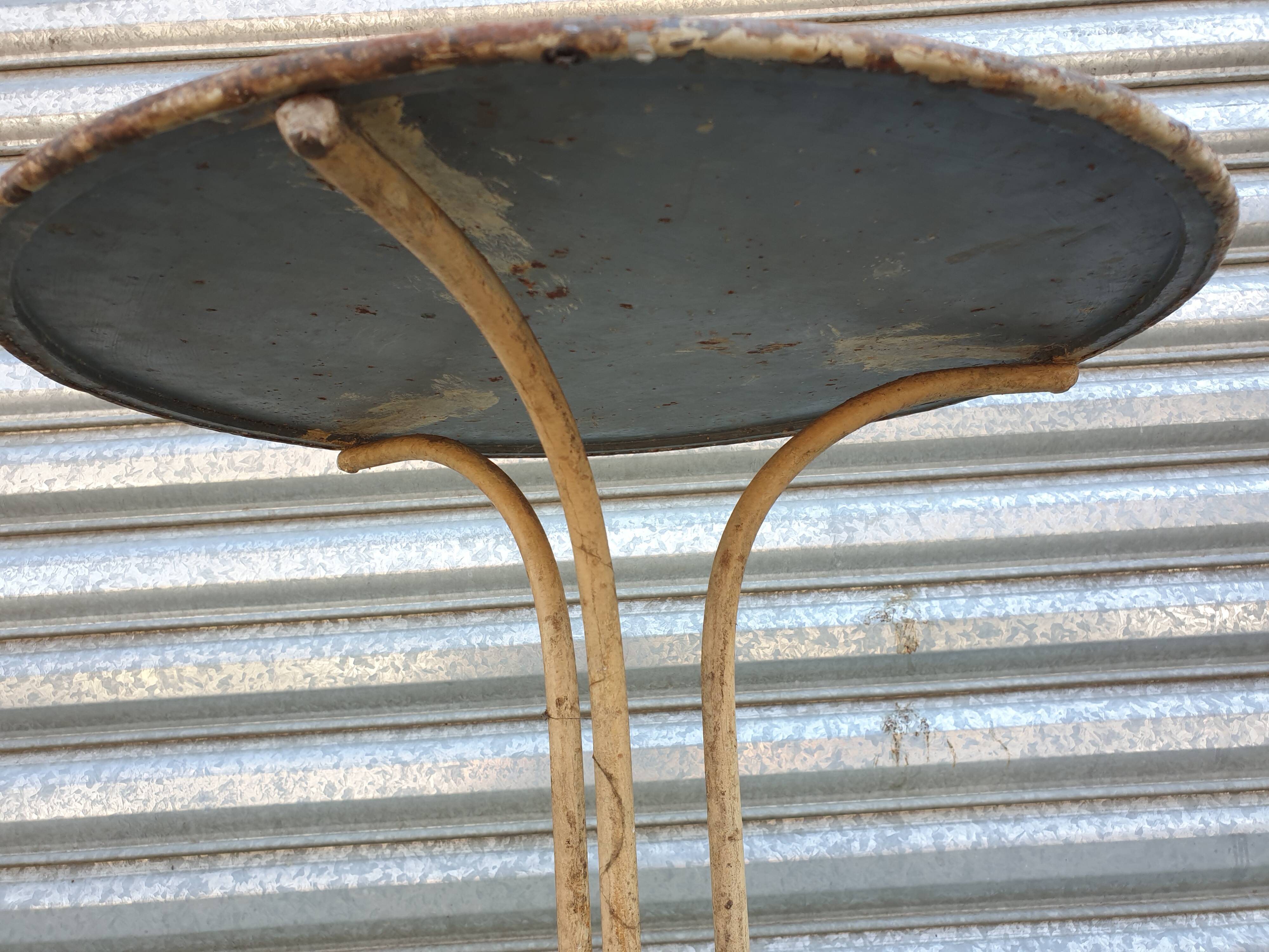 Outdoor bistro table