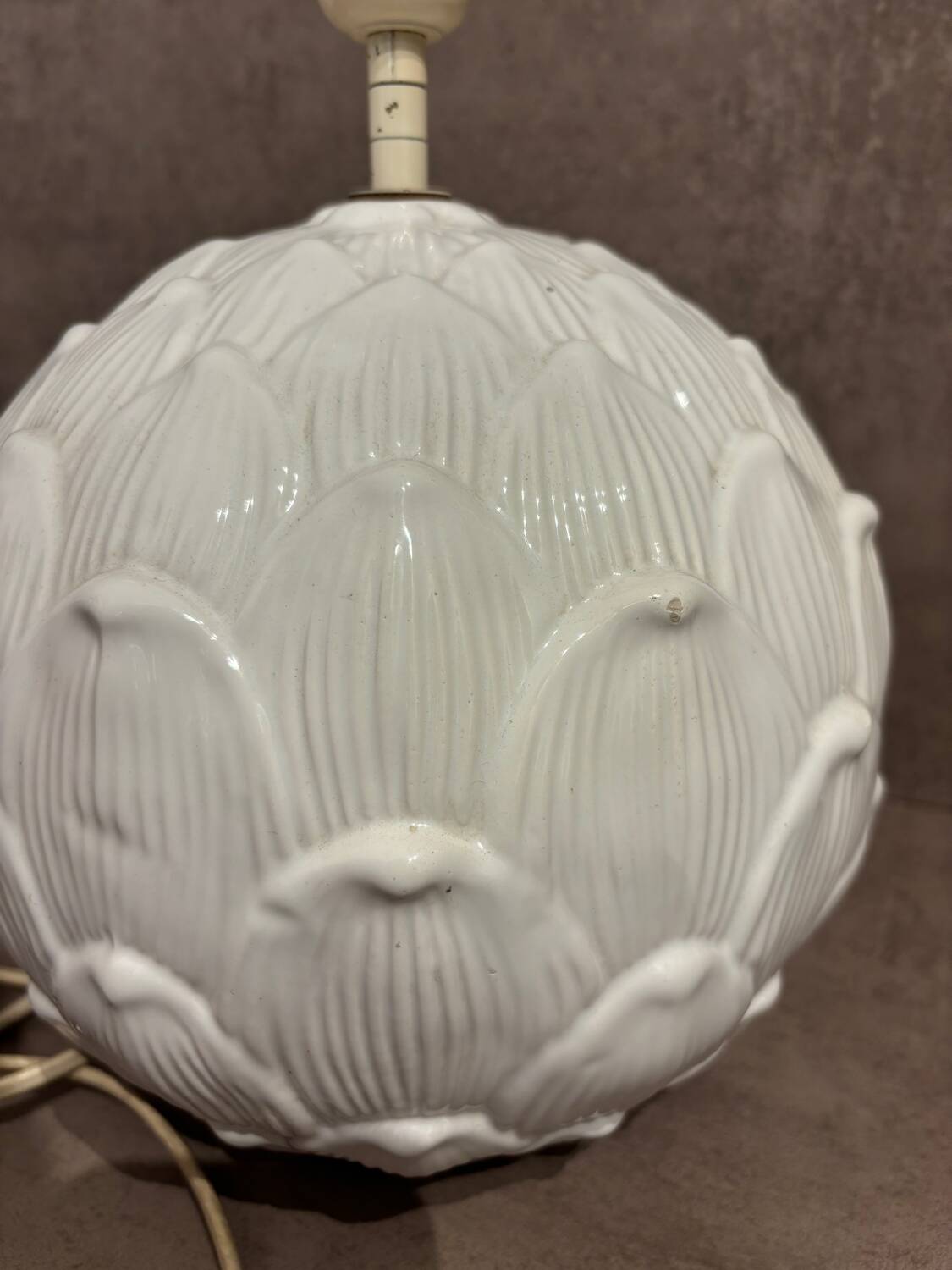 Vintage artichoke lamp