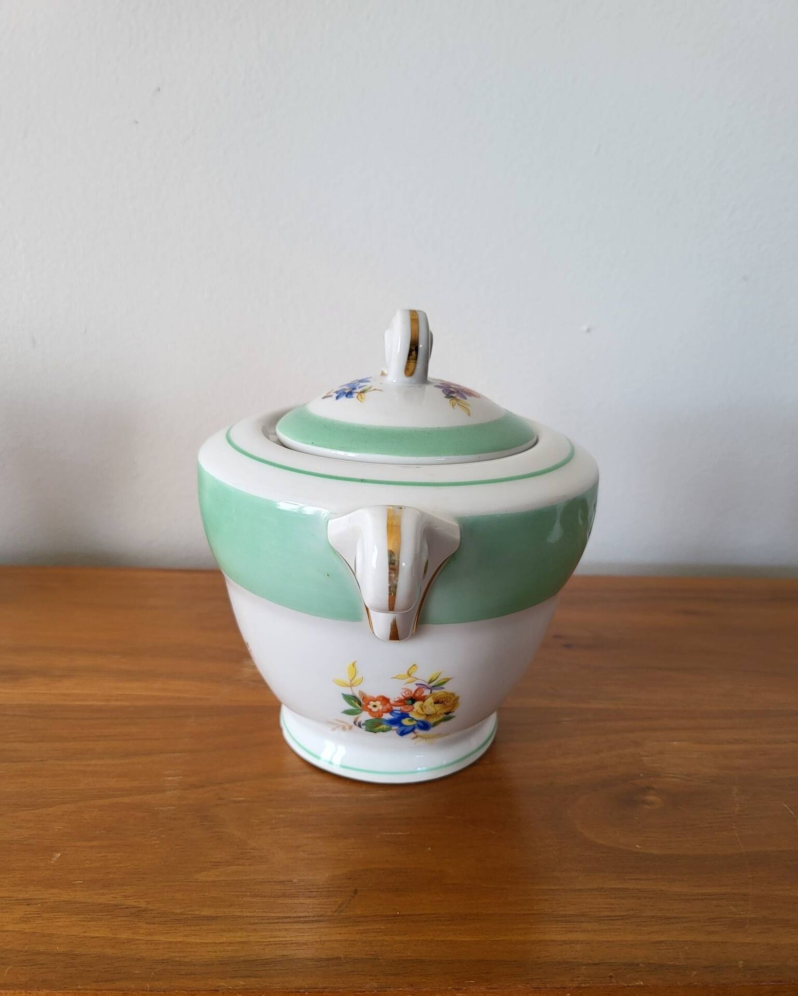 Covered pot, Limoges porcelain sugar bowl