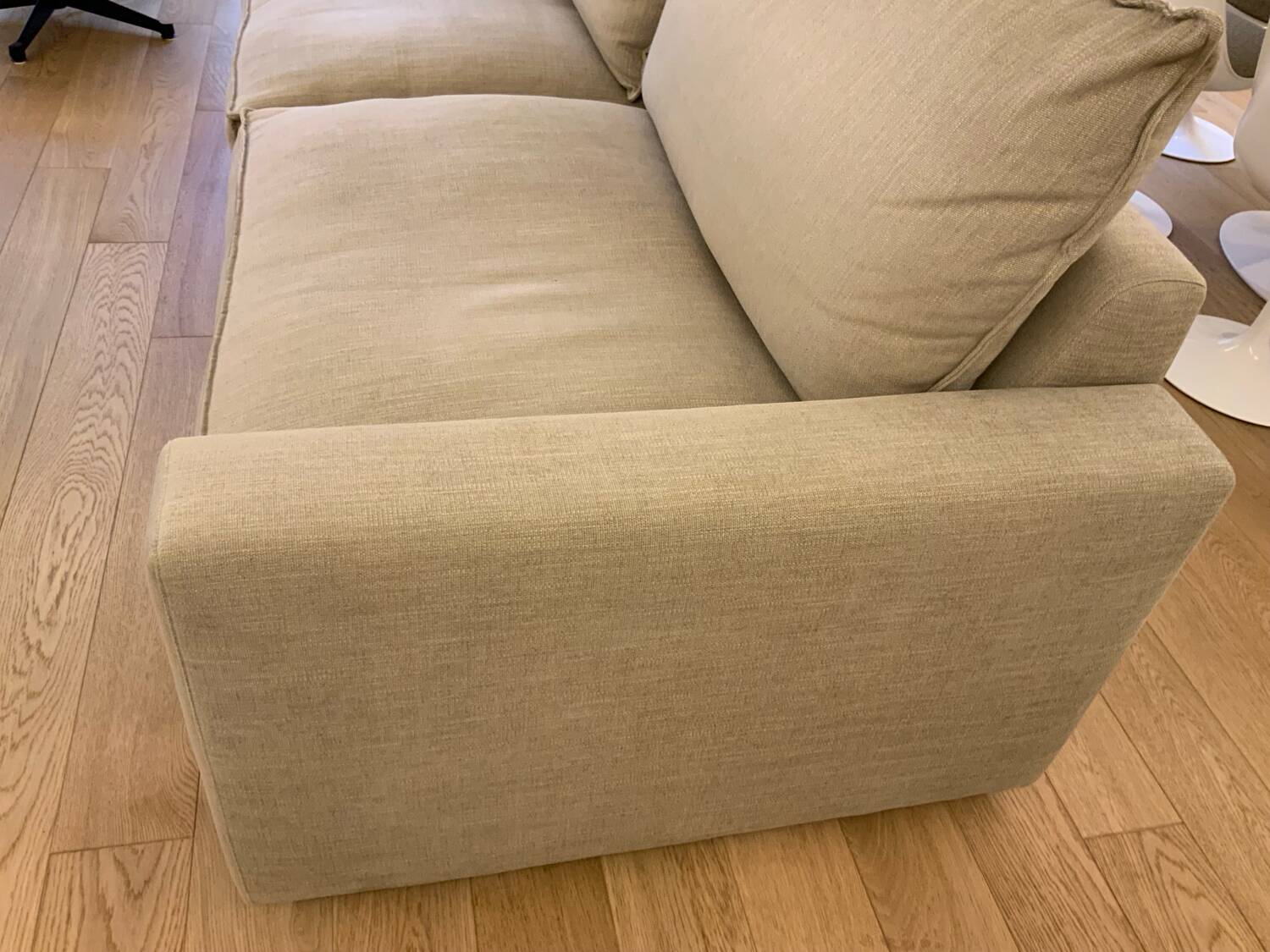 Maries Corner 3-seater sofa Dakota model in mottled beige color